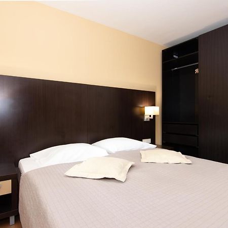 Residence Marina Rose M Apartment By Locap Group Portoroz Ngoại thất bức ảnh