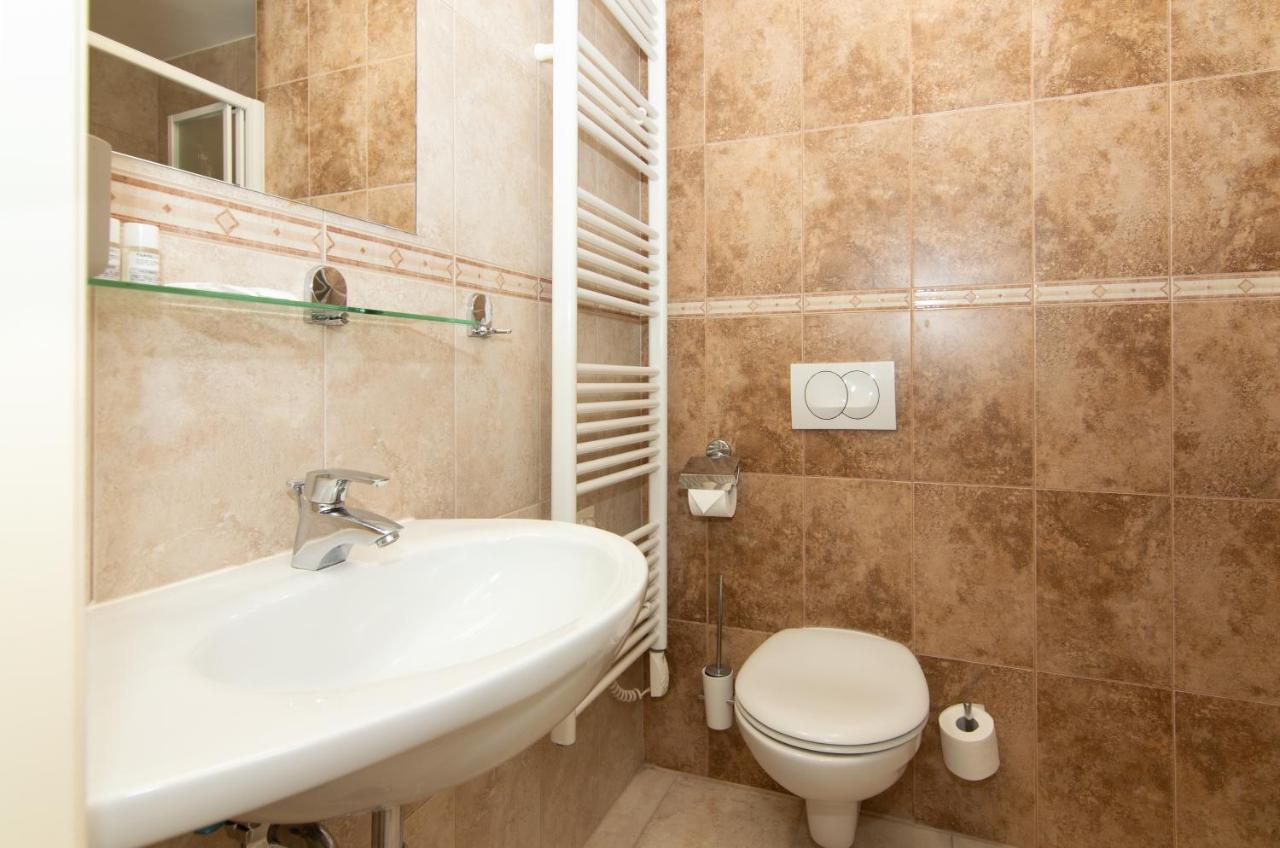 Residence Marina Rose M Apartment By Locap Group Portoroz Ngoại thất bức ảnh